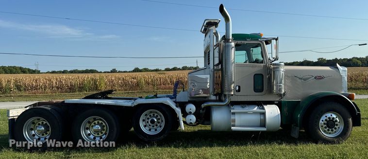 image for item DP6681 2007 Peterbilt 379 semi truck