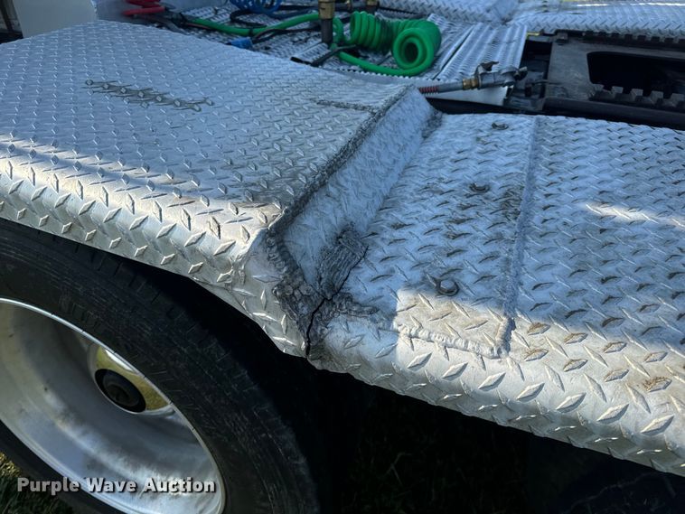 image for item DP6681 2007 Peterbilt 379 semi truck