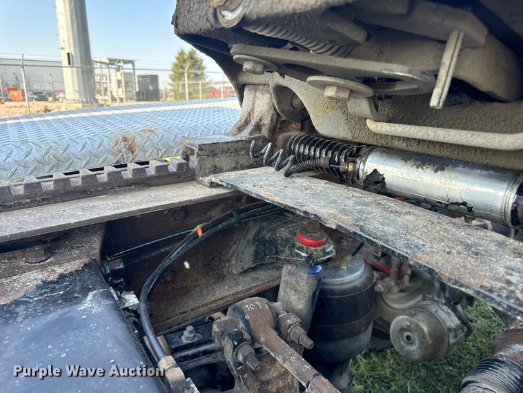 image for item DP6681 2007 Peterbilt 379 semi truck