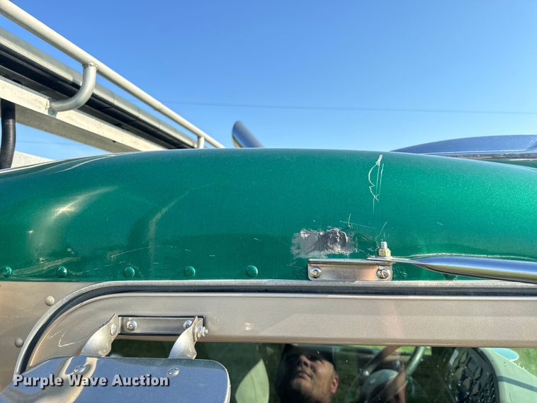 image for item DP6681 2007 Peterbilt 379 semi truck