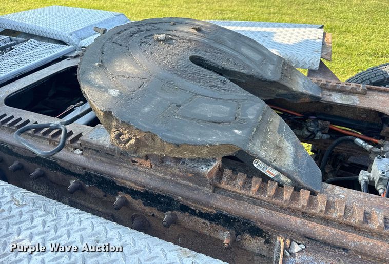 image for item DP6681 2007 Peterbilt 379 semi truck