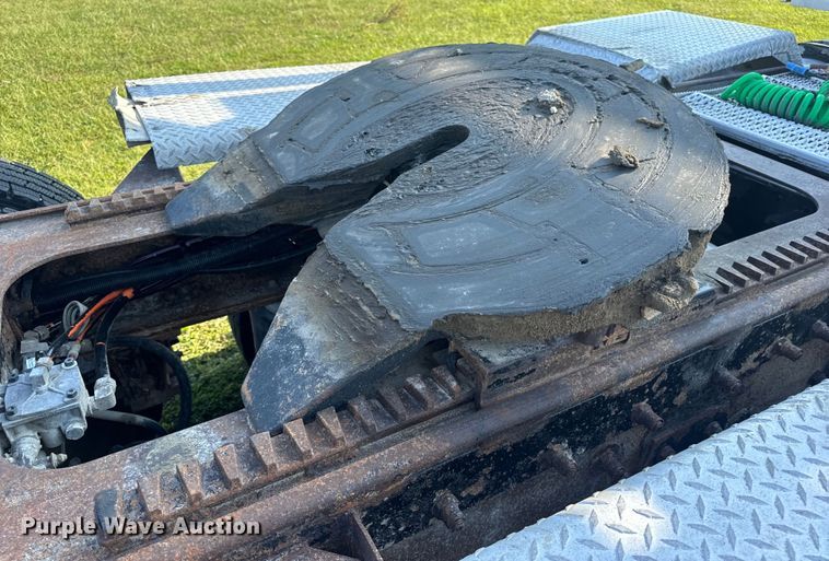 image for item DP6681 2007 Peterbilt 379 semi truck