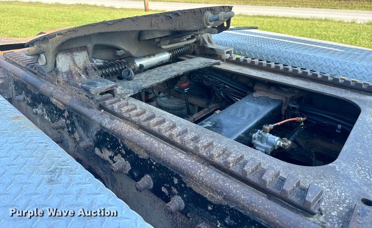 image for item DP6681 2007 Peterbilt 379 semi truck