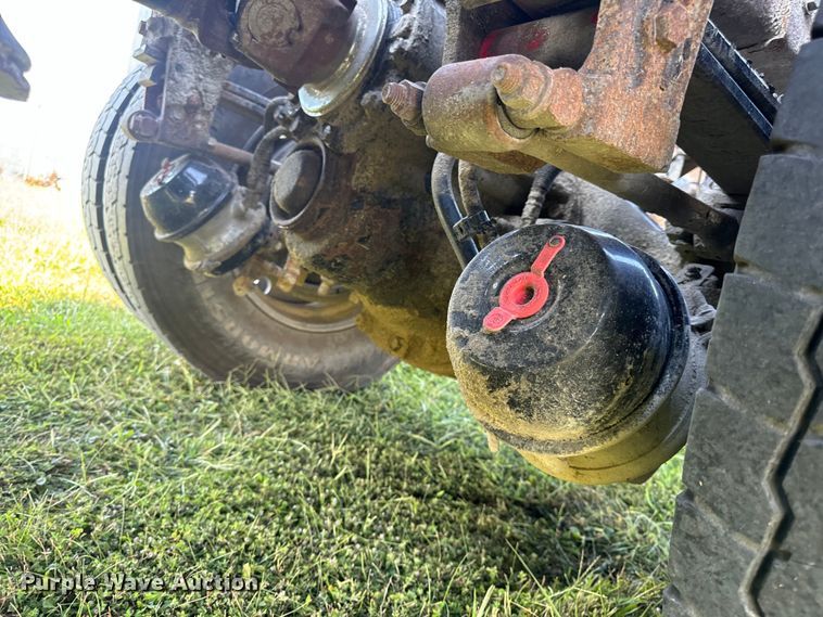 image for item DP6681 2007 Peterbilt 379 semi truck