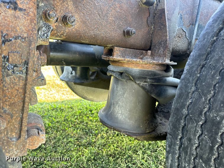 image for item DP6681 2007 Peterbilt 379 semi truck