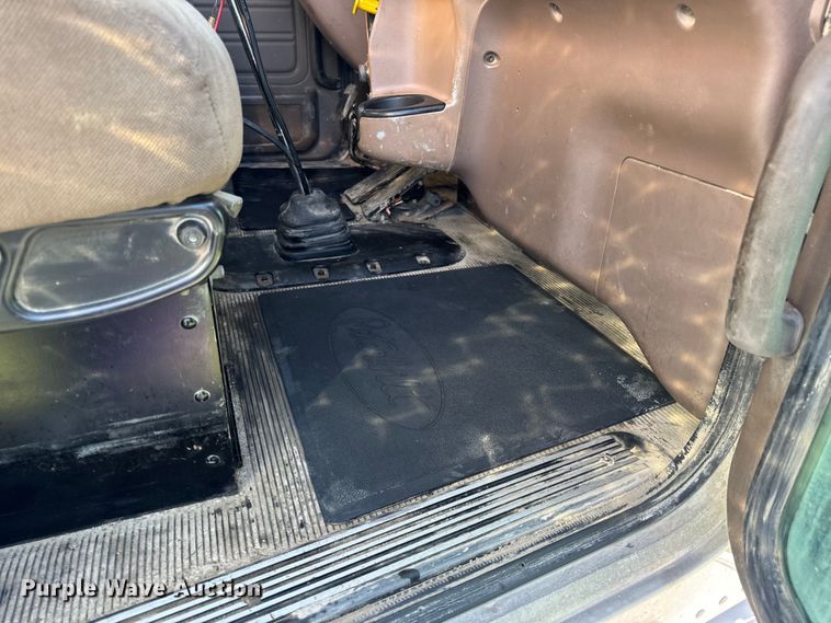 image for item DP6681 2007 Peterbilt 379 semi truck