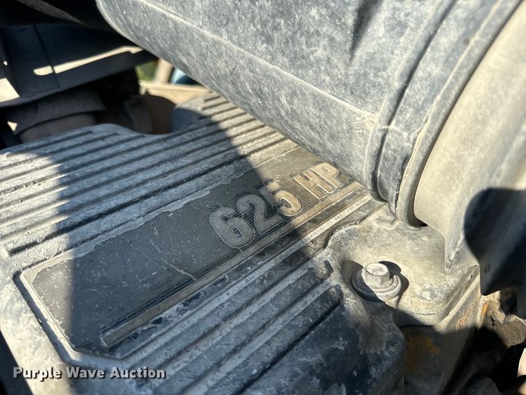 image for item DP6681 2007 Peterbilt 379 semi truck