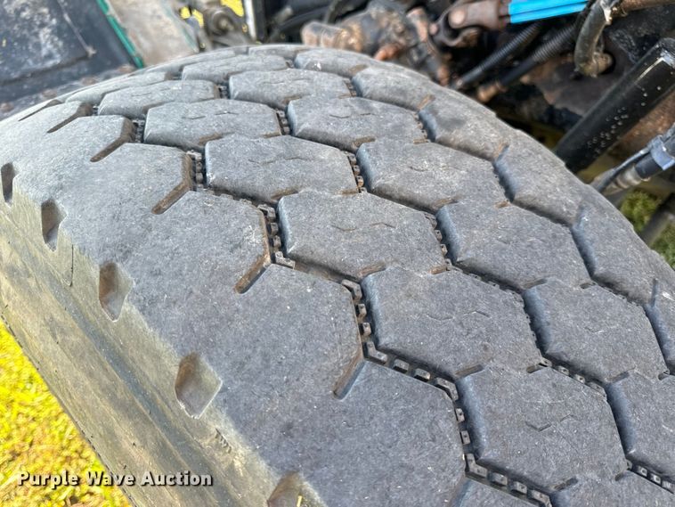 image for item DP6681 2007 Peterbilt 379 semi truck