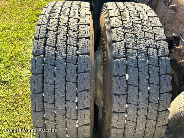 image for item DP6681 2007 Peterbilt 379 semi truck