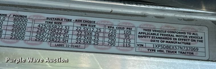 image for item DP6681 2007 Peterbilt 379 semi truck