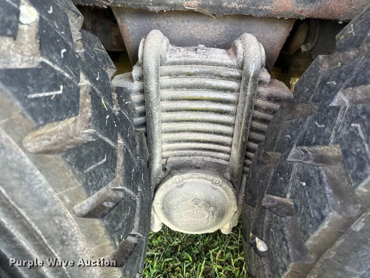 image for item DP6687 2004 Mack MR688S refuse truck