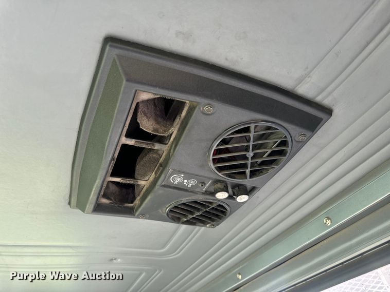 image for item DP6687 2004 Mack MR688S refuse truck