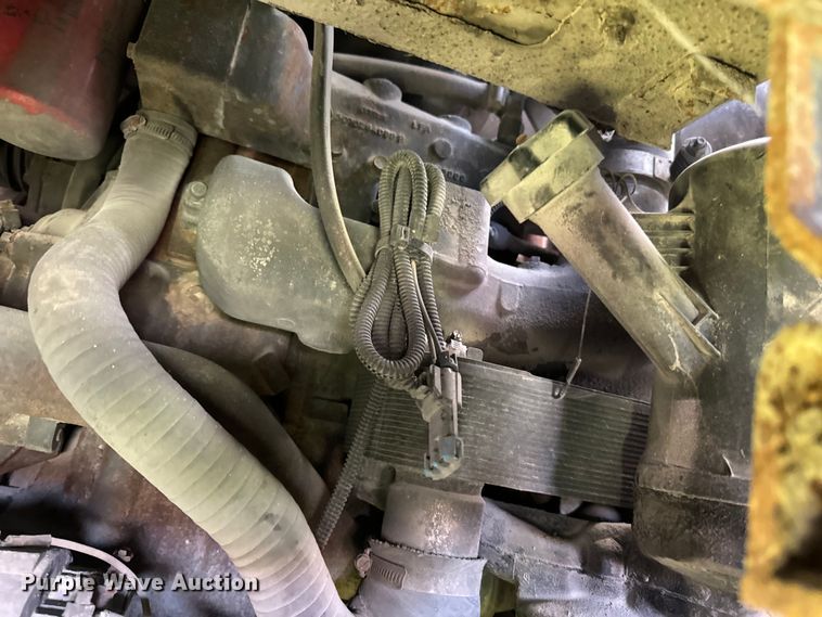 image for item DP6687 2004 Mack MR688S refuse truck