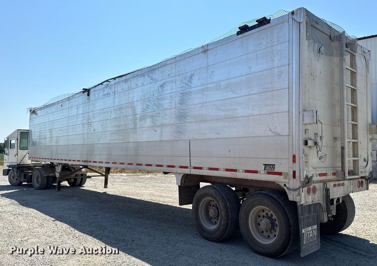 image for item DP6688 2008 Titan Trailers refuse trailer