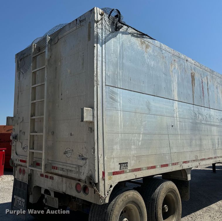image for item DP6688 2008 Titan Trailers refuse trailer