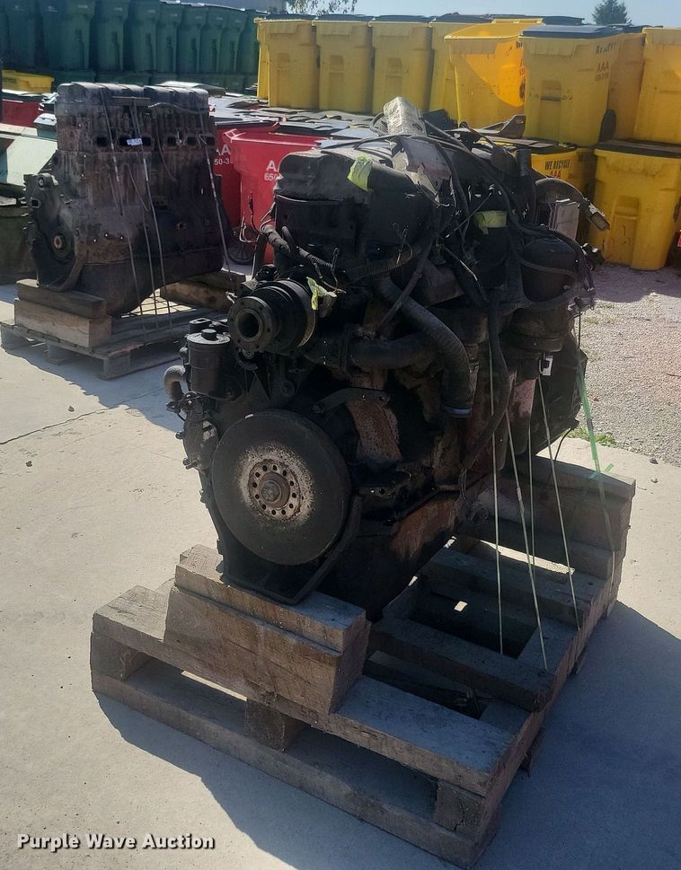 image for item DP6692 (2) Mack E7-350 engines 