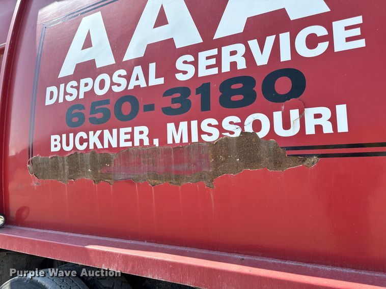 image for item DP6695 2006 Mack MR688S refuse truck