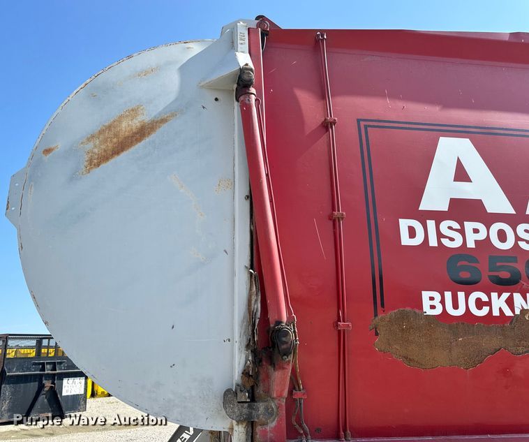 image for item DP6695 2006 Mack MR688S refuse truck