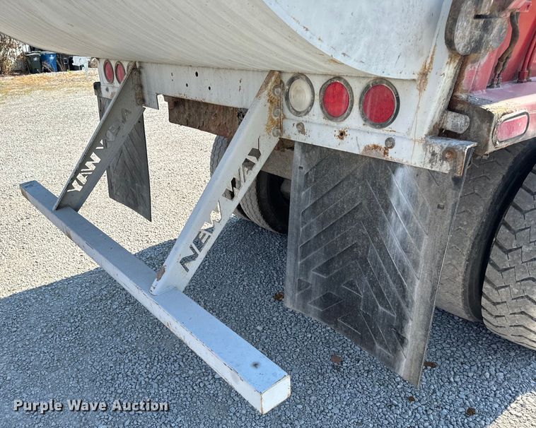 image for item DP6695 2006 Mack MR688S refuse truck