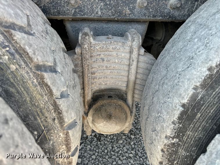 image for item DP6695 2006 Mack MR688S refuse truck