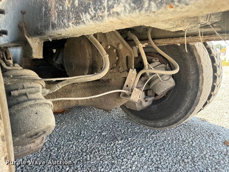 image for item DP6695 2006 Mack MR688S refuse truck