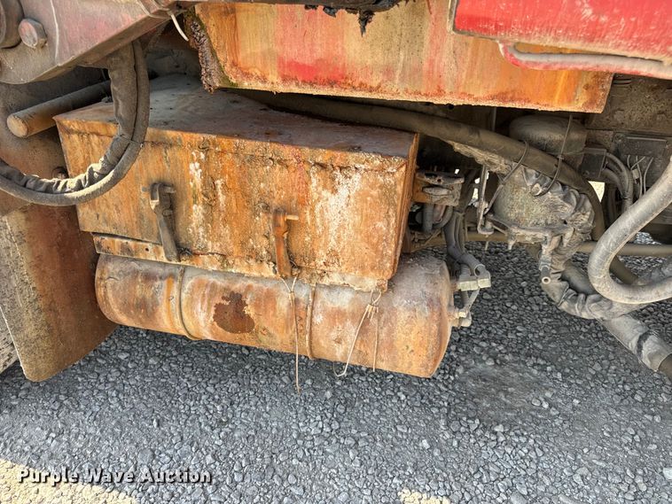 image for item DP6695 2006 Mack MR688S refuse truck