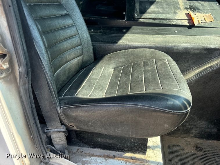 image for item DP6695 2006 Mack MR688S refuse truck