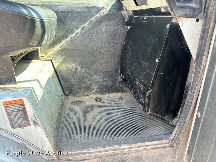 image for item DP6695 2006 Mack MR688S refuse truck