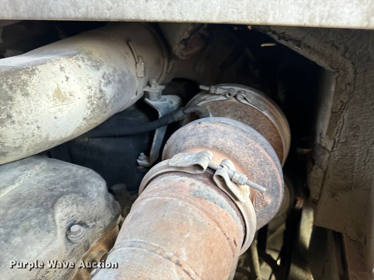 image for item DP6695 2006 Mack MR688S refuse truck