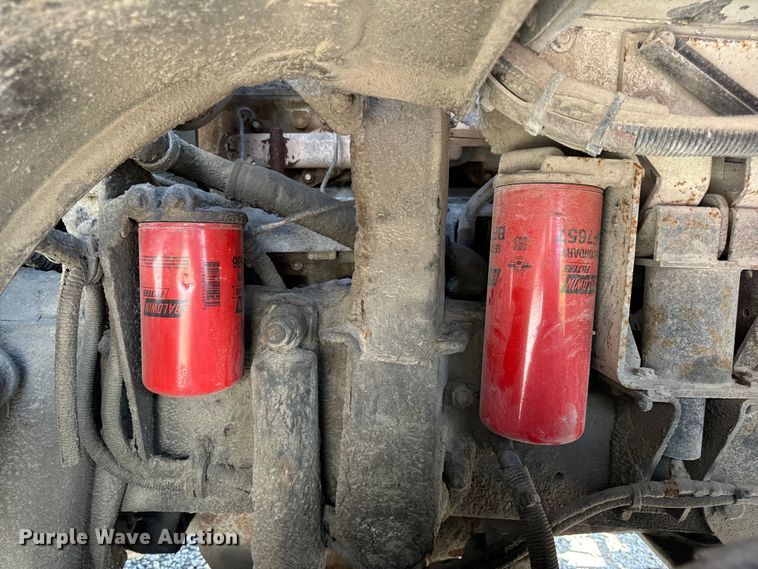 image for item DP6695 2006 Mack MR688S refuse truck