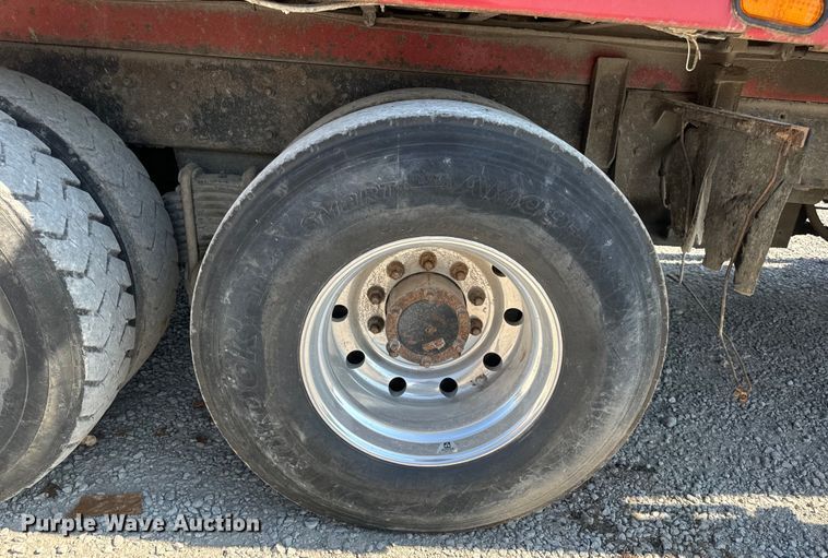 image for item DP6695 2006 Mack MR688S refuse truck