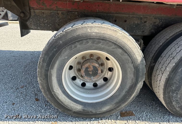 image for item DP6695 2006 Mack MR688S refuse truck