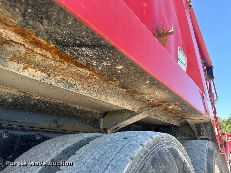 image for item DP6696 2004 Mack MR688 refuse truck