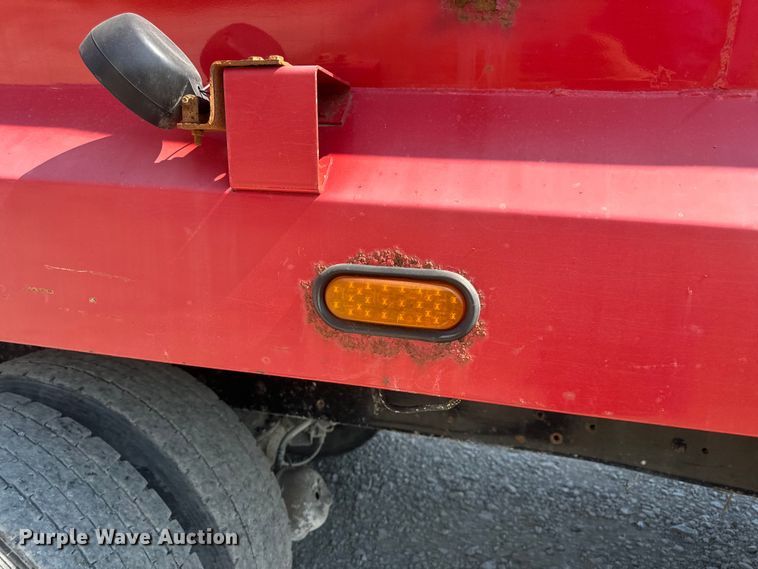 image for item DP6696 2004 Mack MR688 refuse truck