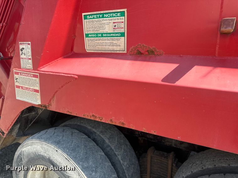 image for item DP6696 2004 Mack MR688 refuse truck