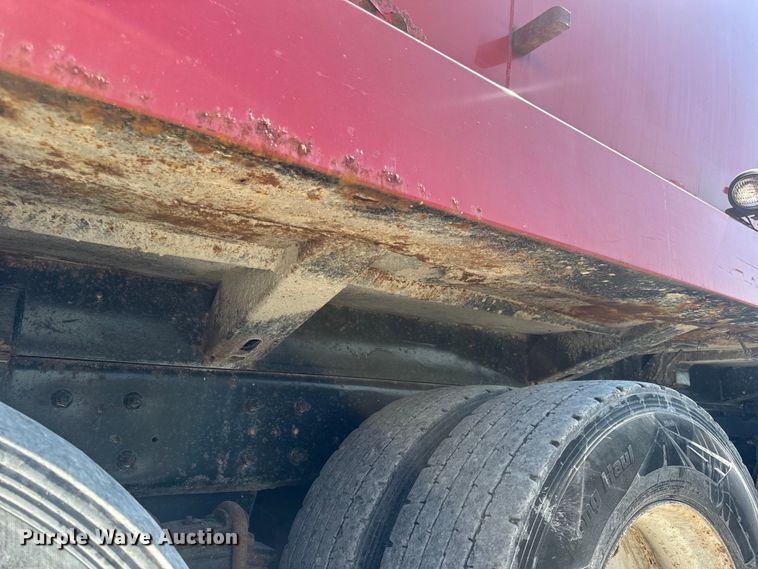 image for item DP6696 2004 Mack MR688 refuse truck