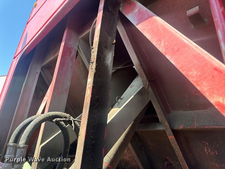 image for item DP6696 2004 Mack MR688 refuse truck