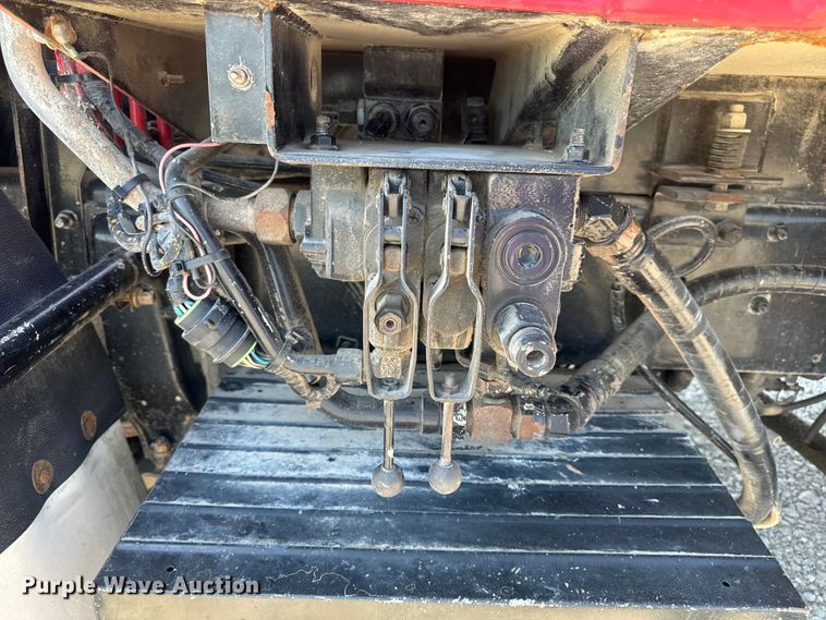 image for item DP6696 2004 Mack MR688 refuse truck