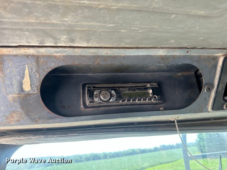 image for item DP6696 2004 Mack MR688 refuse truck