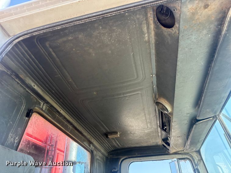 image for item DP6696 2004 Mack MR688 refuse truck