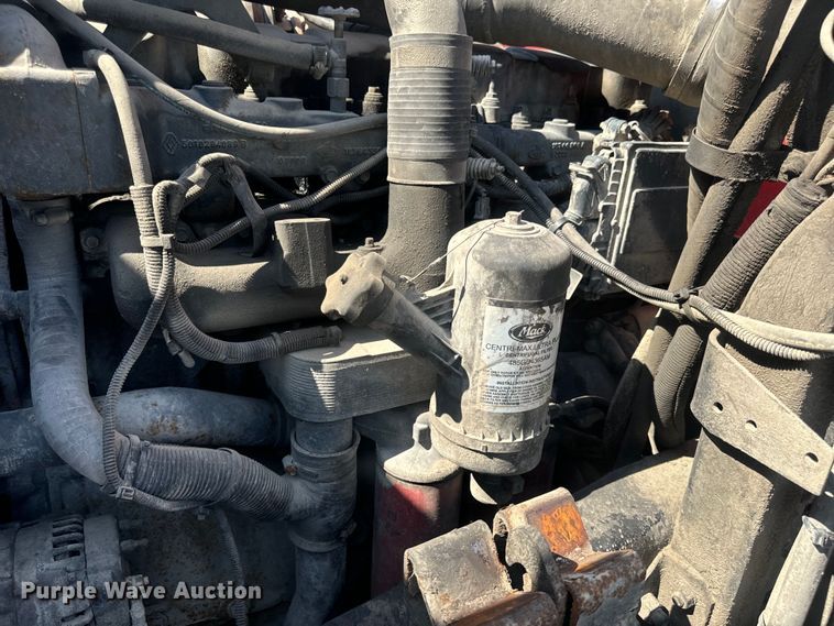 image for item DP6696 2004 Mack MR688 refuse truck