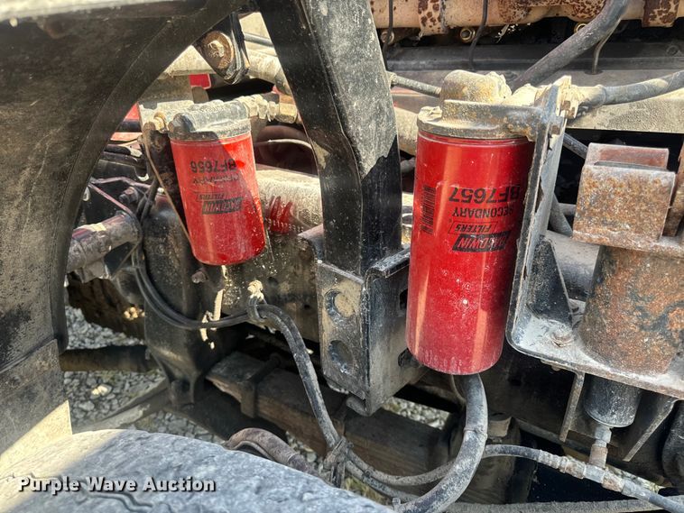 image for item DP6696 2004 Mack MR688 refuse truck