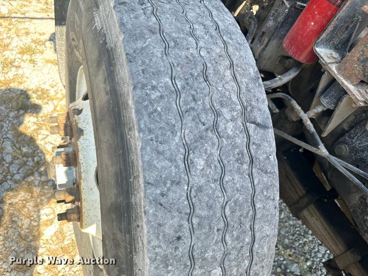 image for item DP6696 2004 Mack MR688 refuse truck