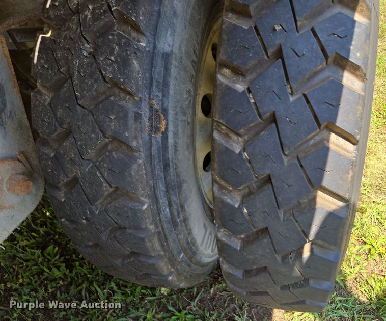 image for item DP6703 2012 Mac Trailer  walking floor trailer