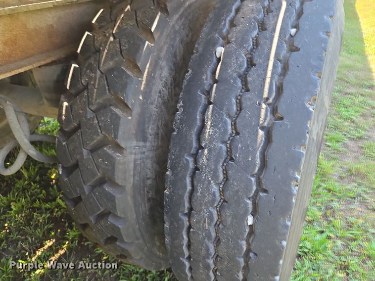 image for item DP6703 2012 Mac Trailer  walking floor trailer