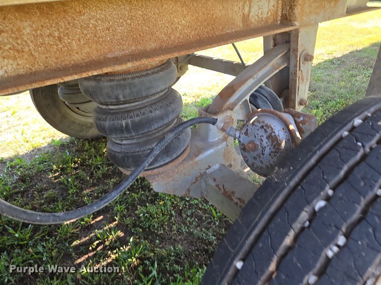 image for item DP6703 2012 Mac Trailer  walking floor trailer