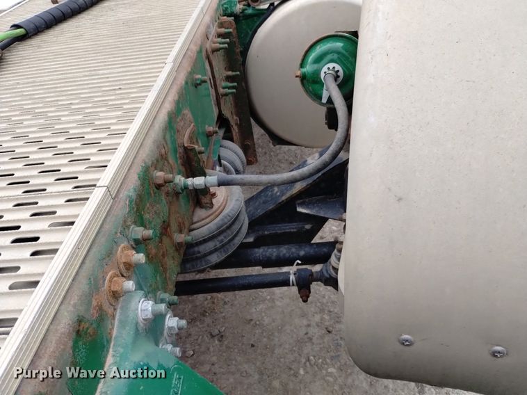 image for item DQ6058 2015 Freightliner Cascadia semi truck