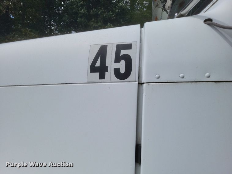 image for item DR4970 1999 Freightliner  FLD semi truck