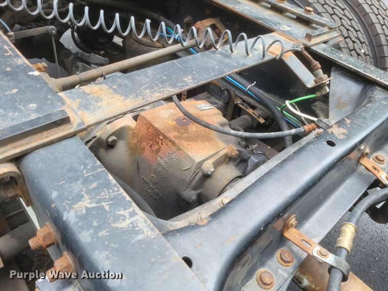 image for item DR4970 1999 Freightliner  FLD semi truck