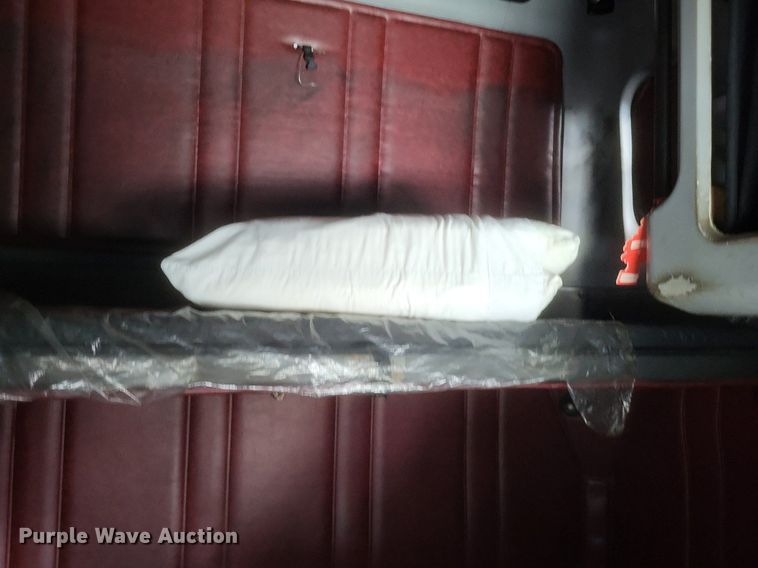 image for item DR4970 1999 Freightliner  FLD semi truck